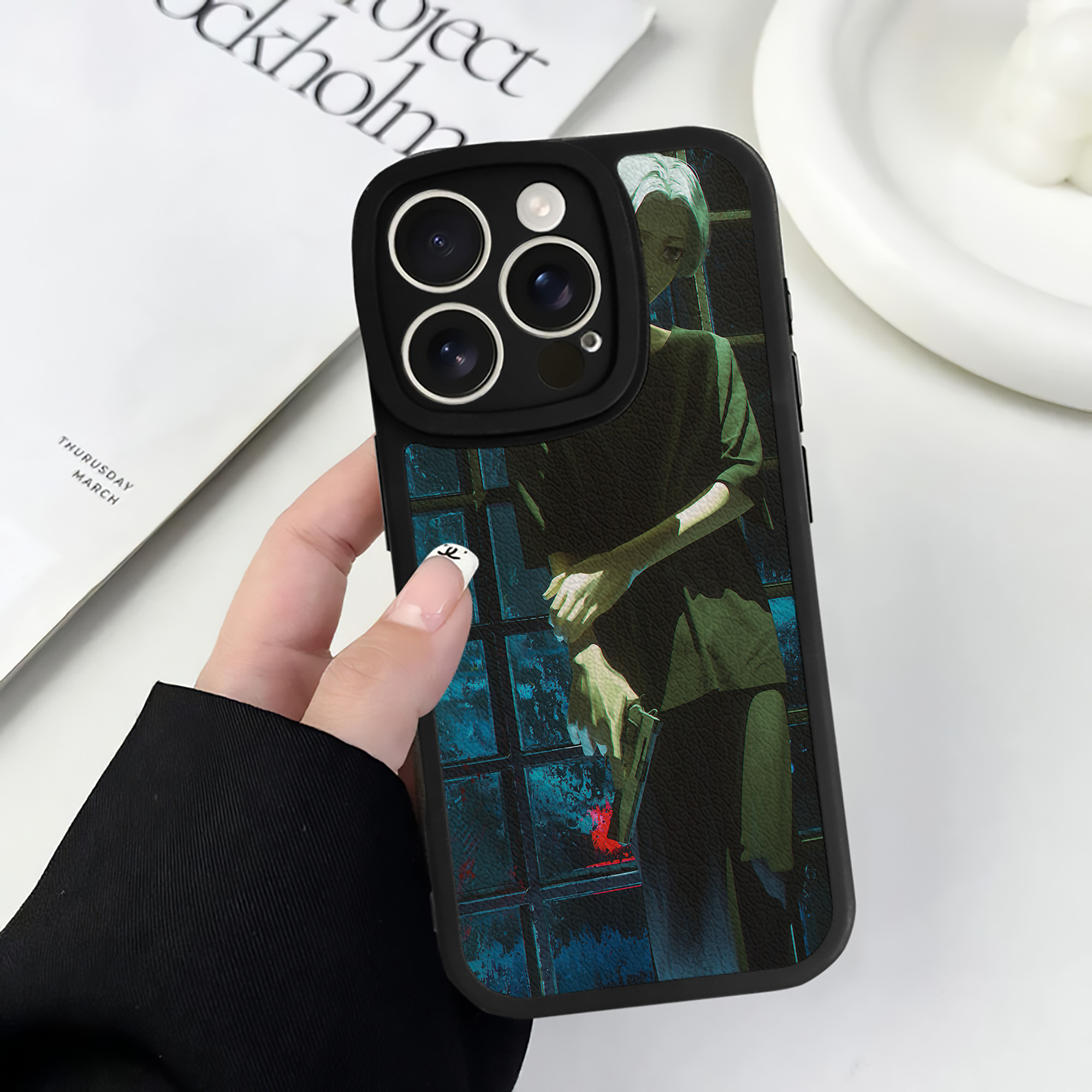 （画像用） 東京リベンジャーズ Tokyo Revengers 【iPhone 16シリーズ対応】シリコンスマホケース（レザー調） 材質：シリコン
